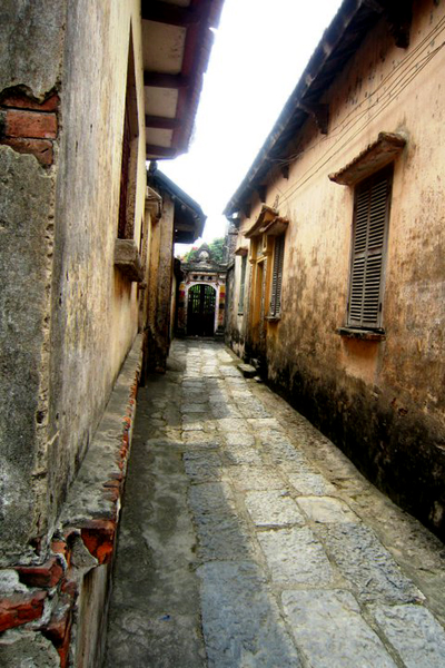A visit to Cuu Village A visit to Cuu Village