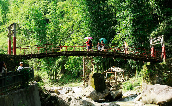 Appreciating Nature and Culture: Ta Phin  Village, Sapa