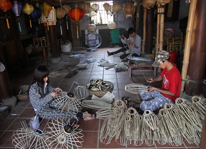 Close-up to traditional lantern making in Hoi An Close-up to traditional lantern making in Hoi An