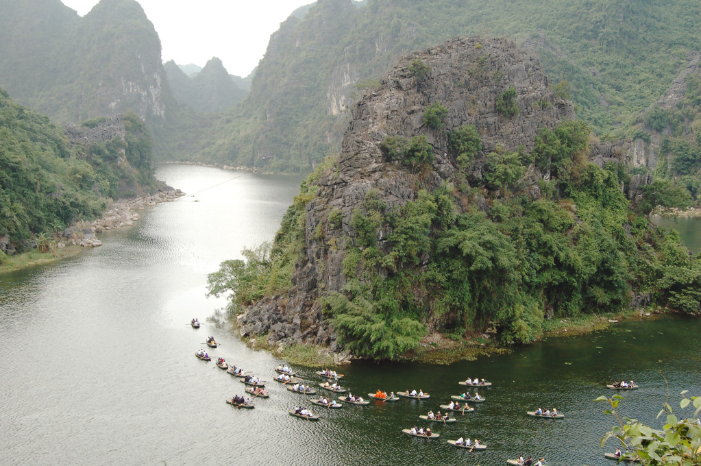 CNN to Promote Trang An Tourism Complex CNN to Promote Trang An Tourism Complex