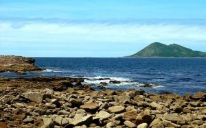 Do Son Peninsula: Beach and History