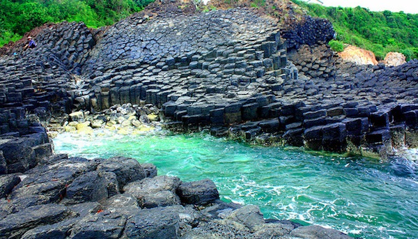Ghenh Da Dia: A Geological Mystery Ghenh Da Dia: A Geological Mystery