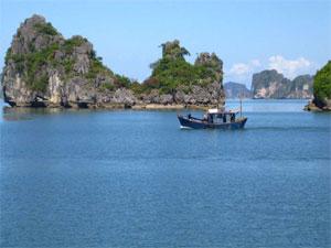 Ha Long Bay ranks 2nd in world wonders voting Ha Long Bay ranks 2nd in world wonders voting