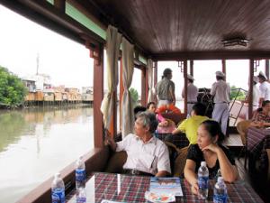 HCM City opens first inner waterway tourism route