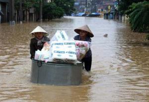 Landslide Block Roads in Central Vietnam Landslide Block Roads in Central Vietnam