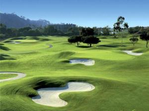 Multimillion Golf Range to Open in Hanoi