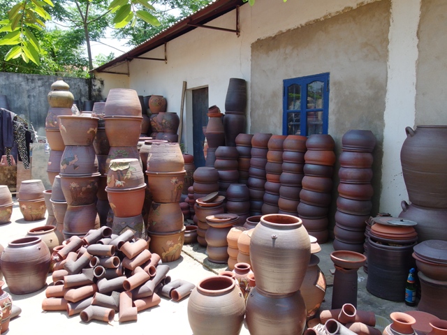 Ngoi Village Pottery: Vietnamese Culture on Ceramic