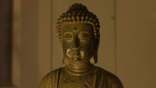 Police Saves Buddha Statue from Being Sold Police Saves Buddha Statue from Being Sold