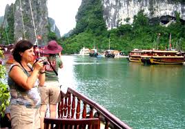 Quang Ninh Signs Up With Lao and Thai Partners to Boost Tourism Quang Ninh Signs Up With Lao and Thai Partners to Boost Tourism