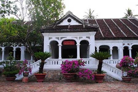 Reliving past in Hai Thai structures Reliving past in Hai Thai structures