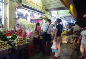 Saigon’s night markets Saigon’s night markets