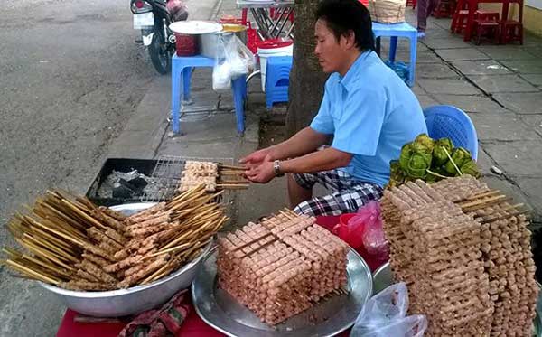 Savoring Ninh Hoa pork skewers Savoring Ninh Hoa pork skewers