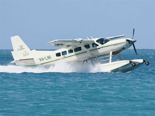 Seaplane Service to Boost Tourism in Ha Long Bay Seaplane Service to Boost Tourism in Ha Long Bay