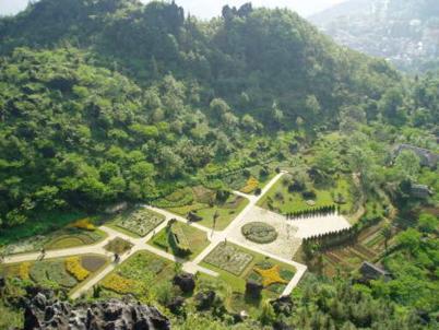The Impressive Ham Rong Mountain The Impressive Ham Rong Mountain