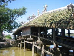 The Soothsayer and the Roof Bridge The Soothsayer and the Roof Bridge