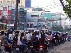 Traffic jam in Sai Gon reaches critical level Traffic jam in Sai Gon reaches critical level