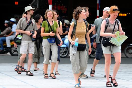 Viet Nam Tourism Show Stable Growth on First Half of 2013 Viet Nam Tourism Show Stable Growth on First Half of 2013