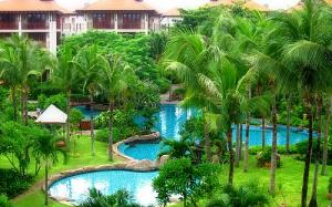 Vietnam Tour Operates offer Amazing Summer Tour Options