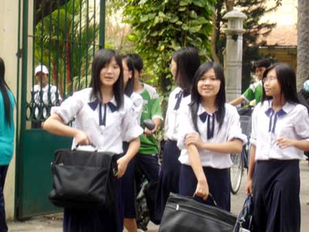 Vietnamese students among top-performers in PISA survey Vietnamese students among top-performers in PISA survey