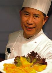 World-Renowned Chef Hosts Show on Vietnamese Cuisine
