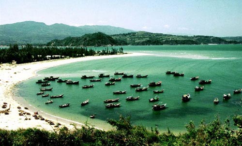 Xuan Dai Bay: Nature's Gift to Phu Yen