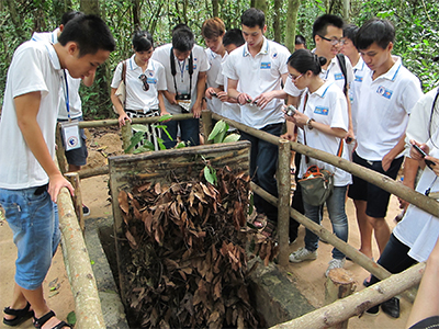 Youth Explores Vietnamese Culture on Windy Days Trips