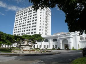Royal International Hotel & Villas Royal International Hotel & Villas