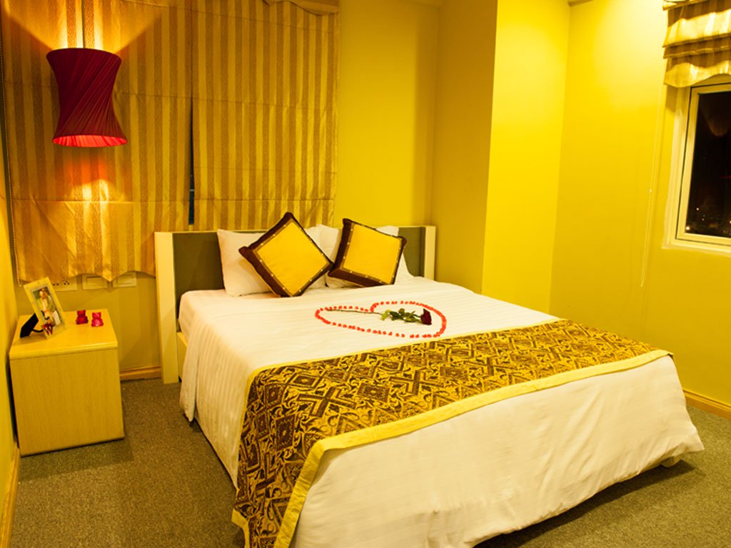 VIETNAM Vinh Trung Plaza Apartments and Hotel